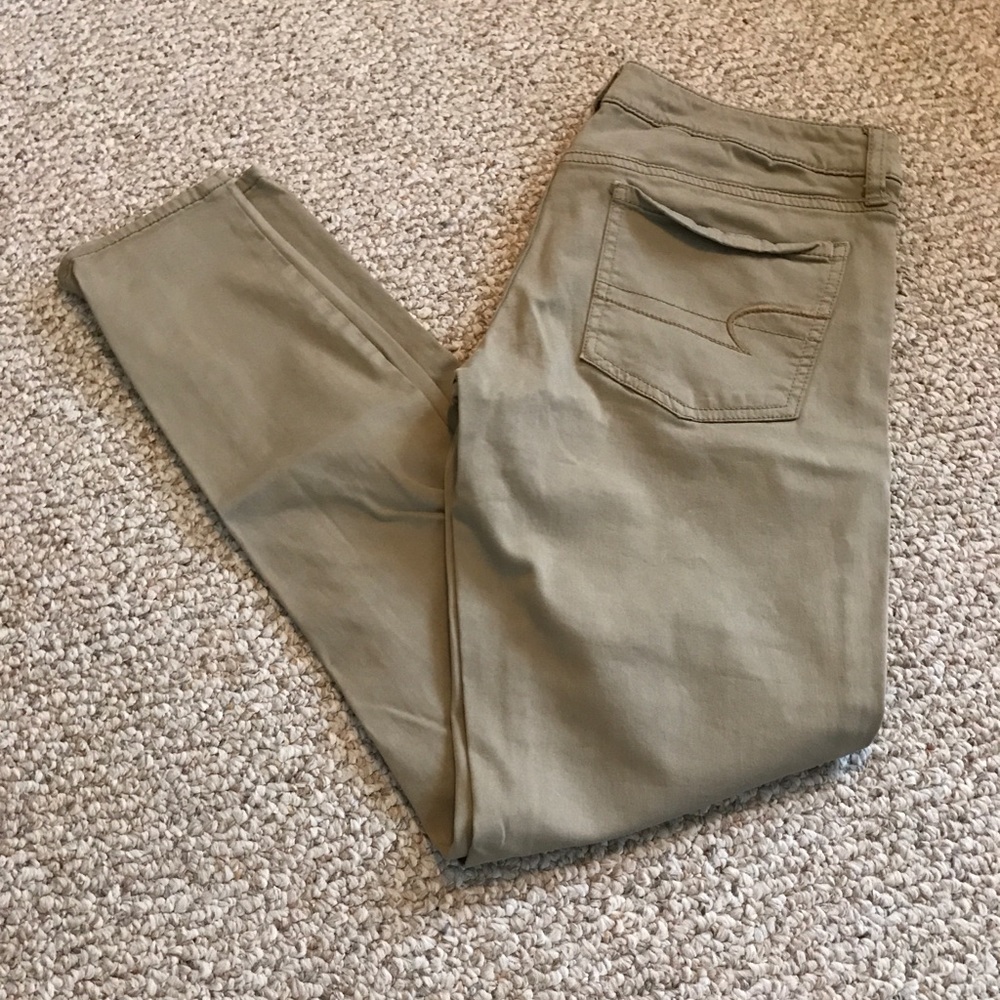American Eagle Khaki Jeggings
